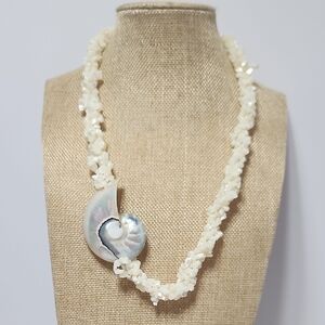 Chic Cream Shell Pendant Necklace